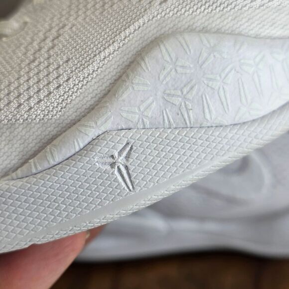 Nike Kobe 8 Protro Low 'Halo' Triple White FN0266-100 Basketball Shoes Women's 5 - Picture 15 of 16